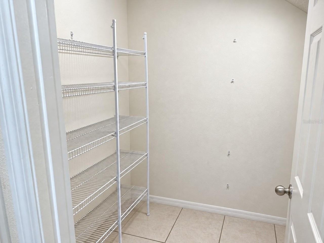 2924 Crest Dr - Photo 5 of 21