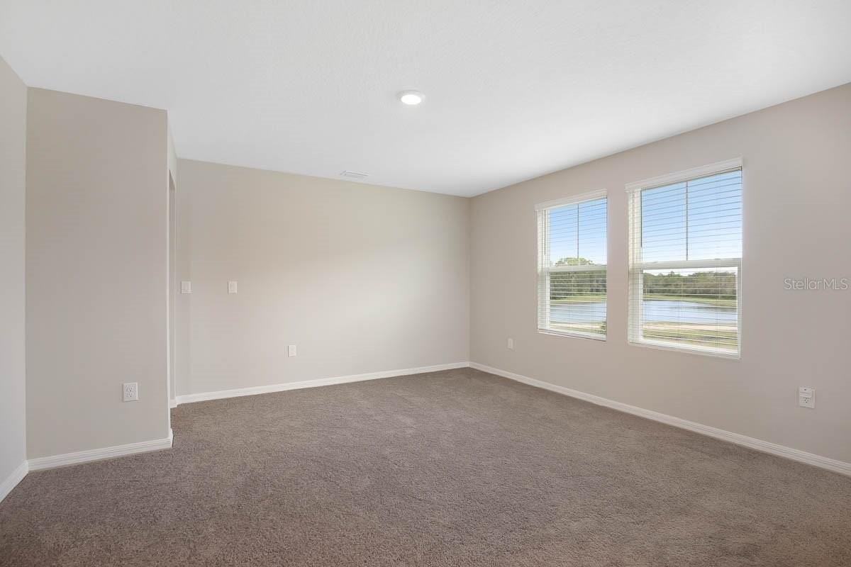 12932 Wellspring Dr - Photo 4 of 39