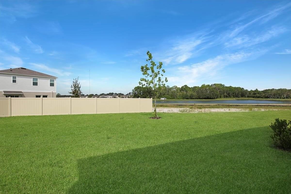 12932 Wellspring Dr - Photo 5 of 39