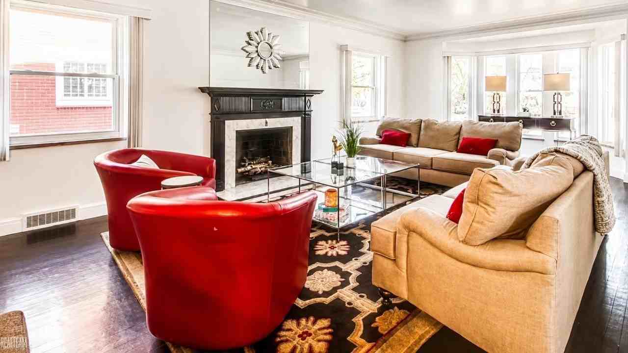 17135 Parkside St - Photo 4 of 27