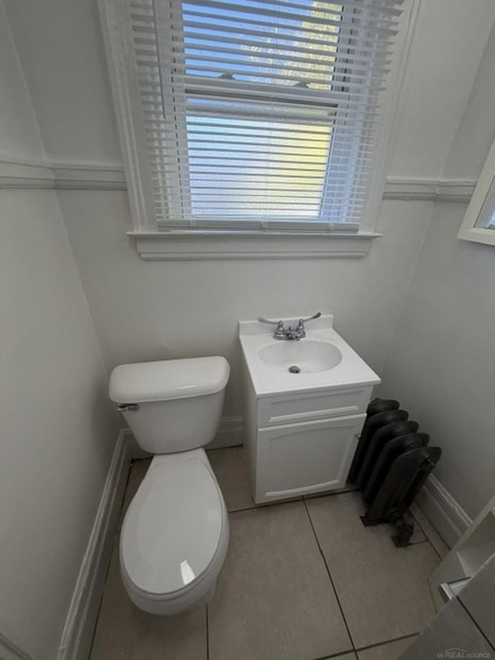 206 Cass unit # 1 Avenue - Photo 2 of 9