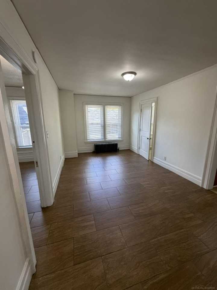 206 Cass unit # 1 Avenue - Photo 3 of 9