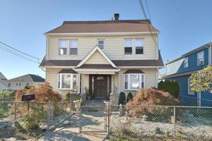 featured image of 29 Lakeview Ave