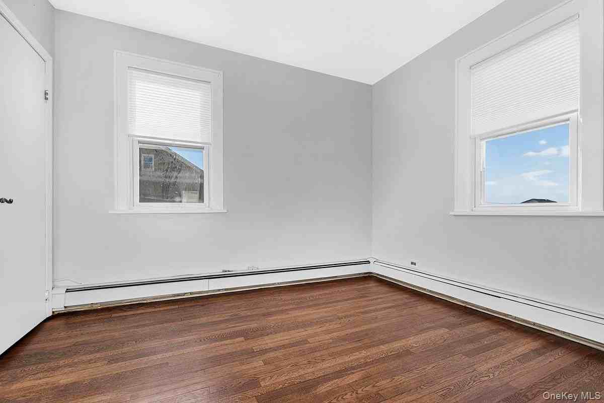 29 Lakeview Ave - Photo 3 of 8