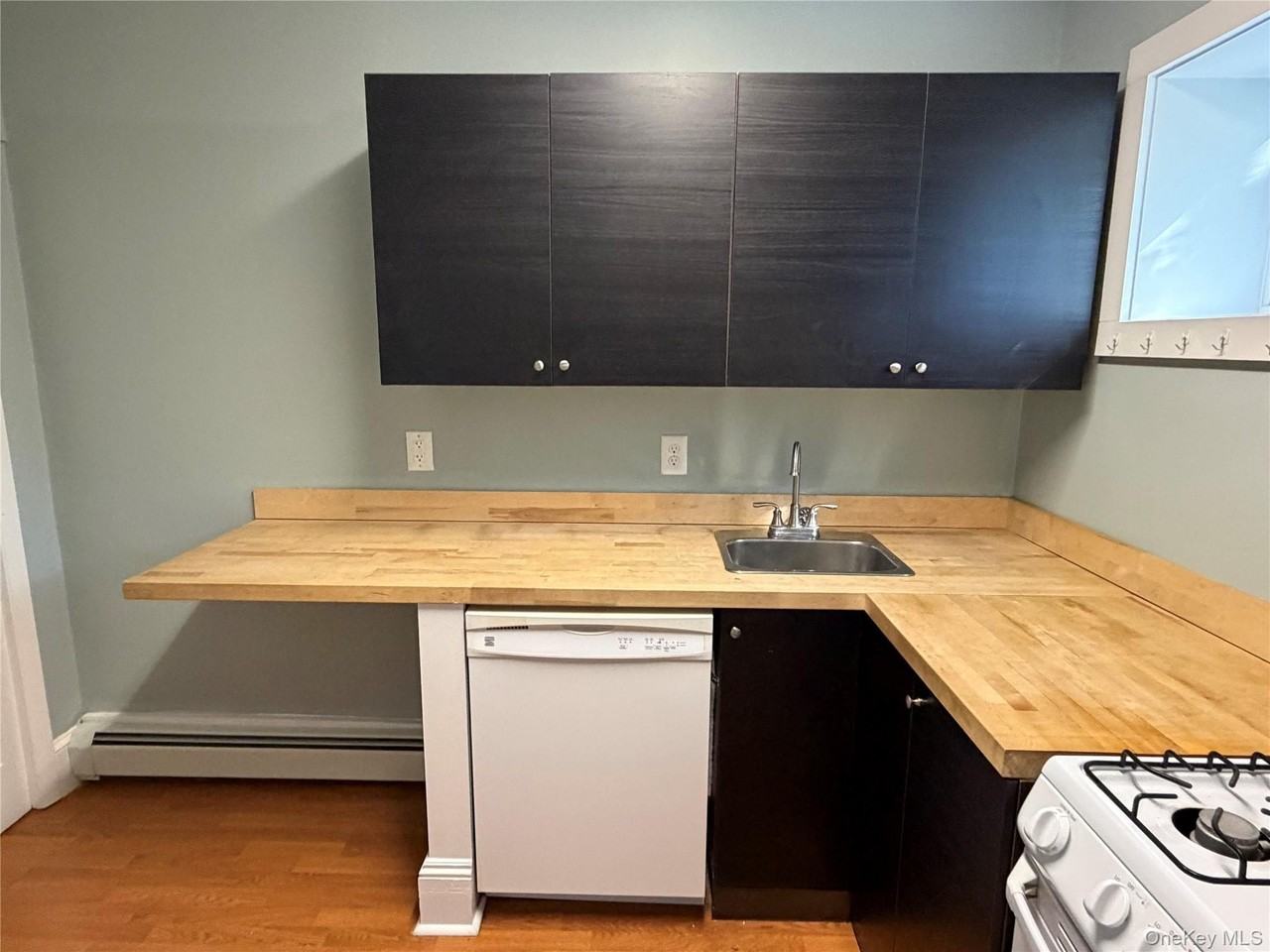19 Wheeler Ave - Photo 2 of 15