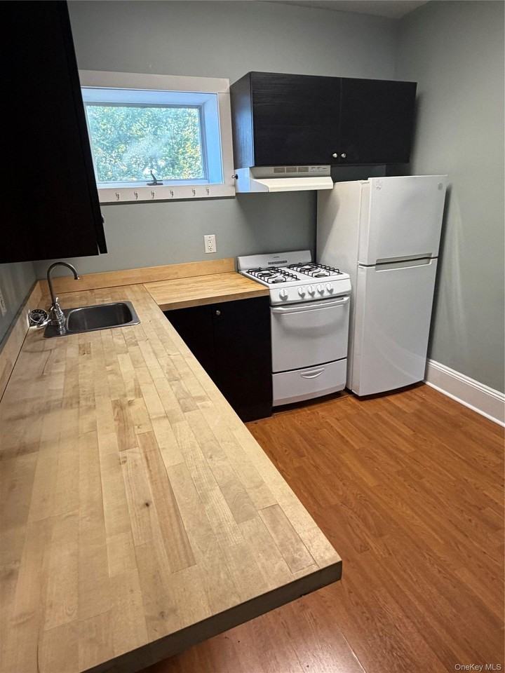 19 Wheeler Ave - Photo 3 of 15
