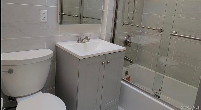 14454 Willets Point Blvd #2ndFL - Photo 4 of 7