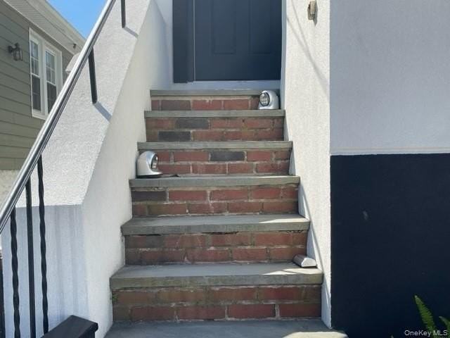 69 Rochester Ave - Photo 2 of 26