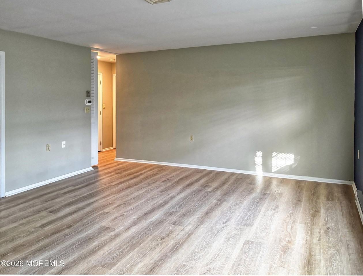 801D Balmoral Ct - Photo 6 of 26