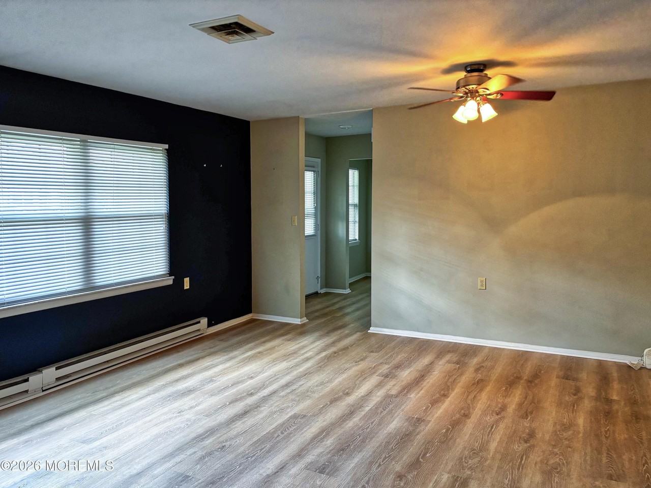 801D Balmoral Ct - Photo 7 of 26