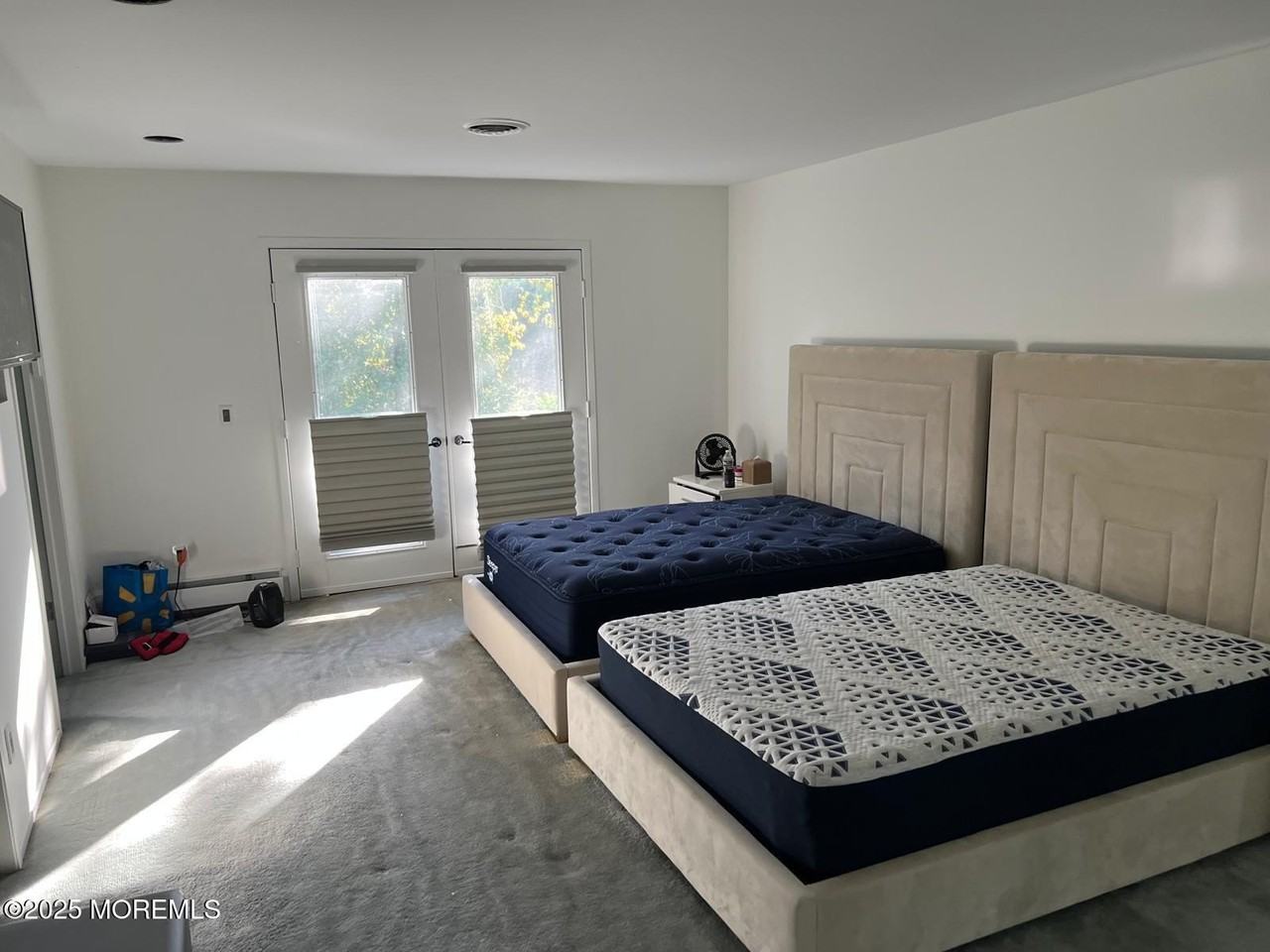 270 Jerome Ave - Photo 6 of 13
