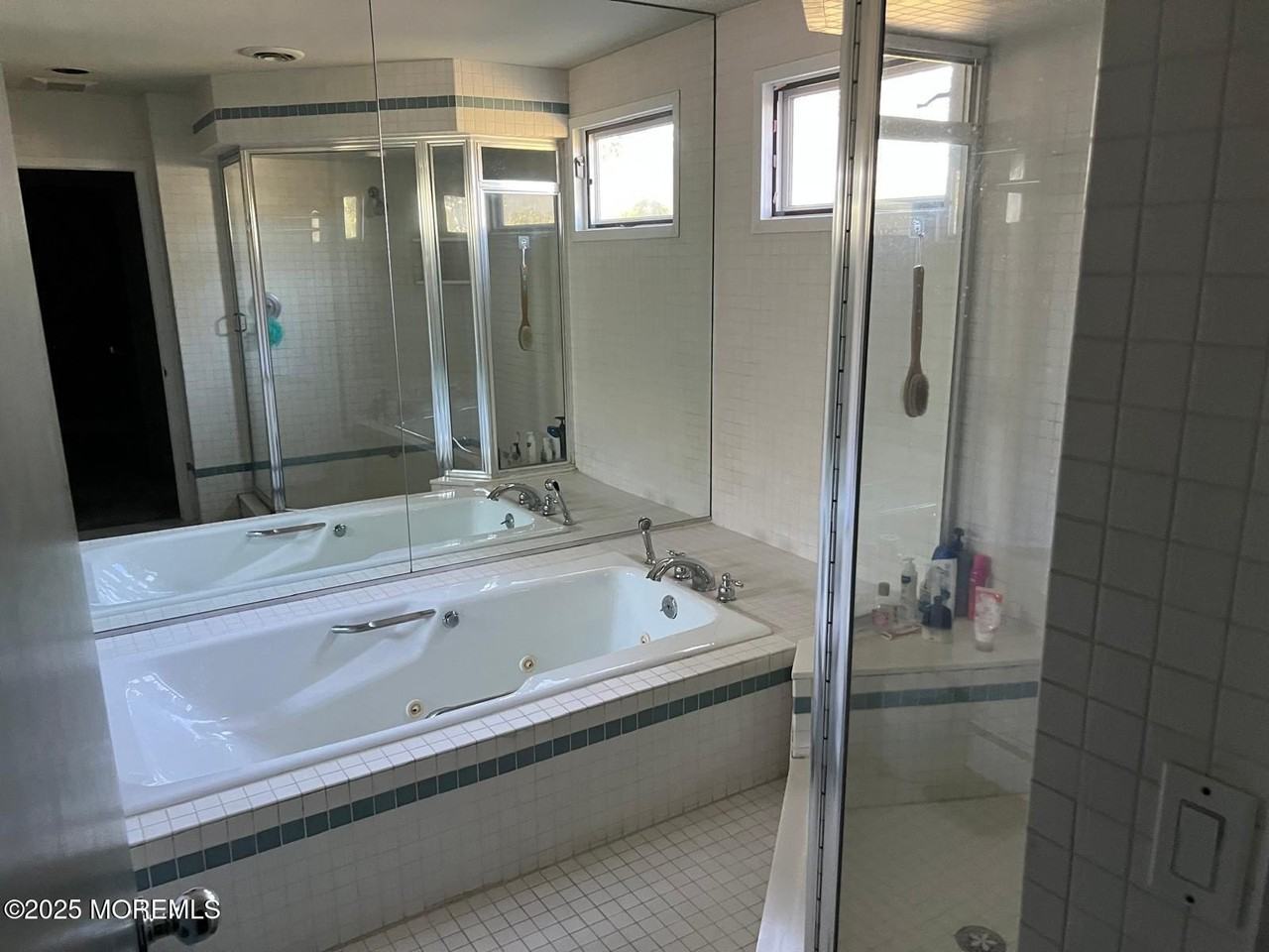 270 Jerome Ave - Photo 7 of 13