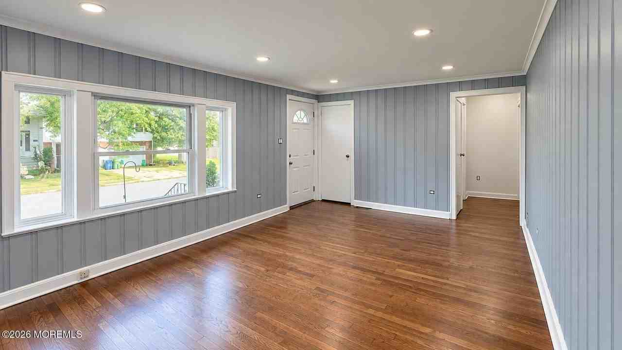 611 Bingham St #1 - Photo 3 of 26