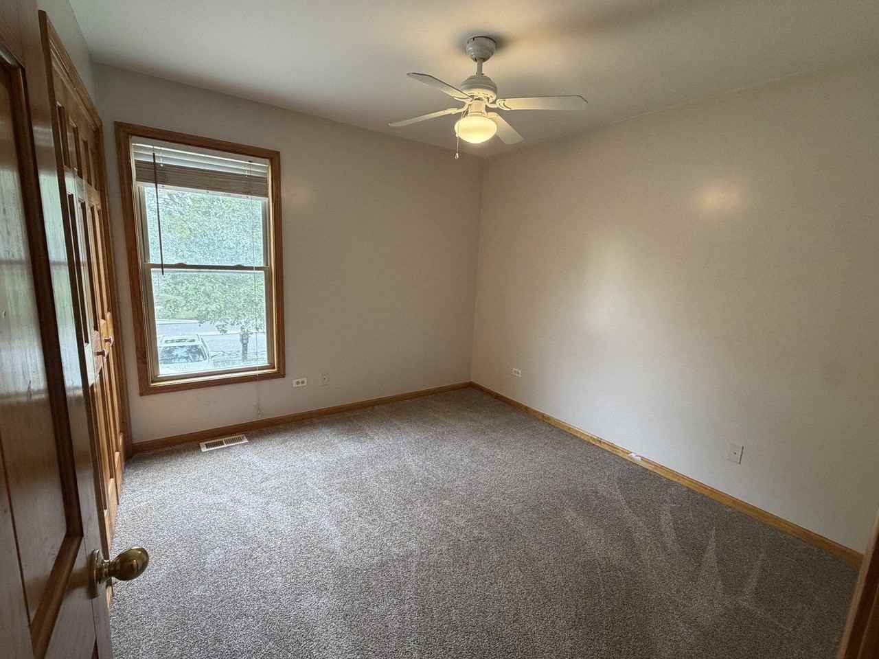 105 N Schmidt Rd - Photo 6 of 10