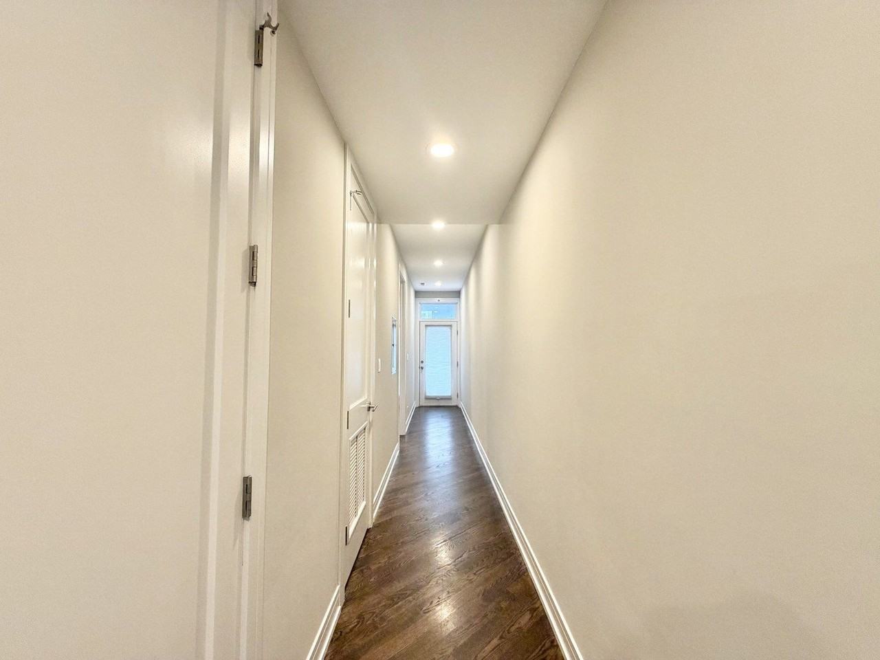 2303 W Wilcox St #2S - Photo 7 of 17