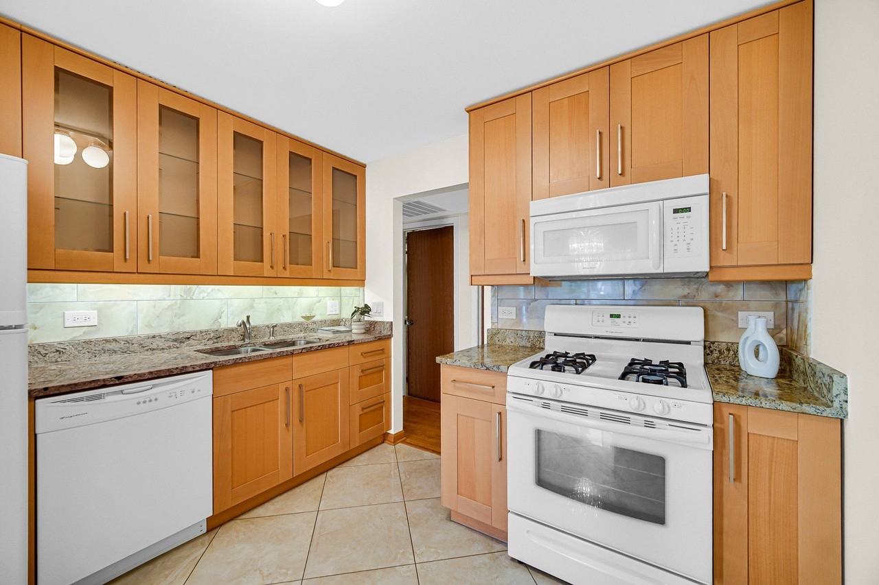 235 Blossom Ct #235 - Photo 6 of 21