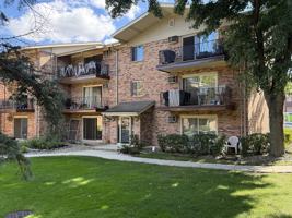 featured image of 5330 Waterbury Dr #1602