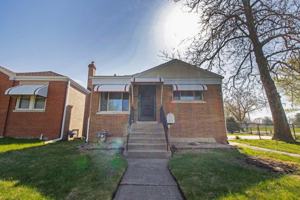 featured image of 2337 Park Ave