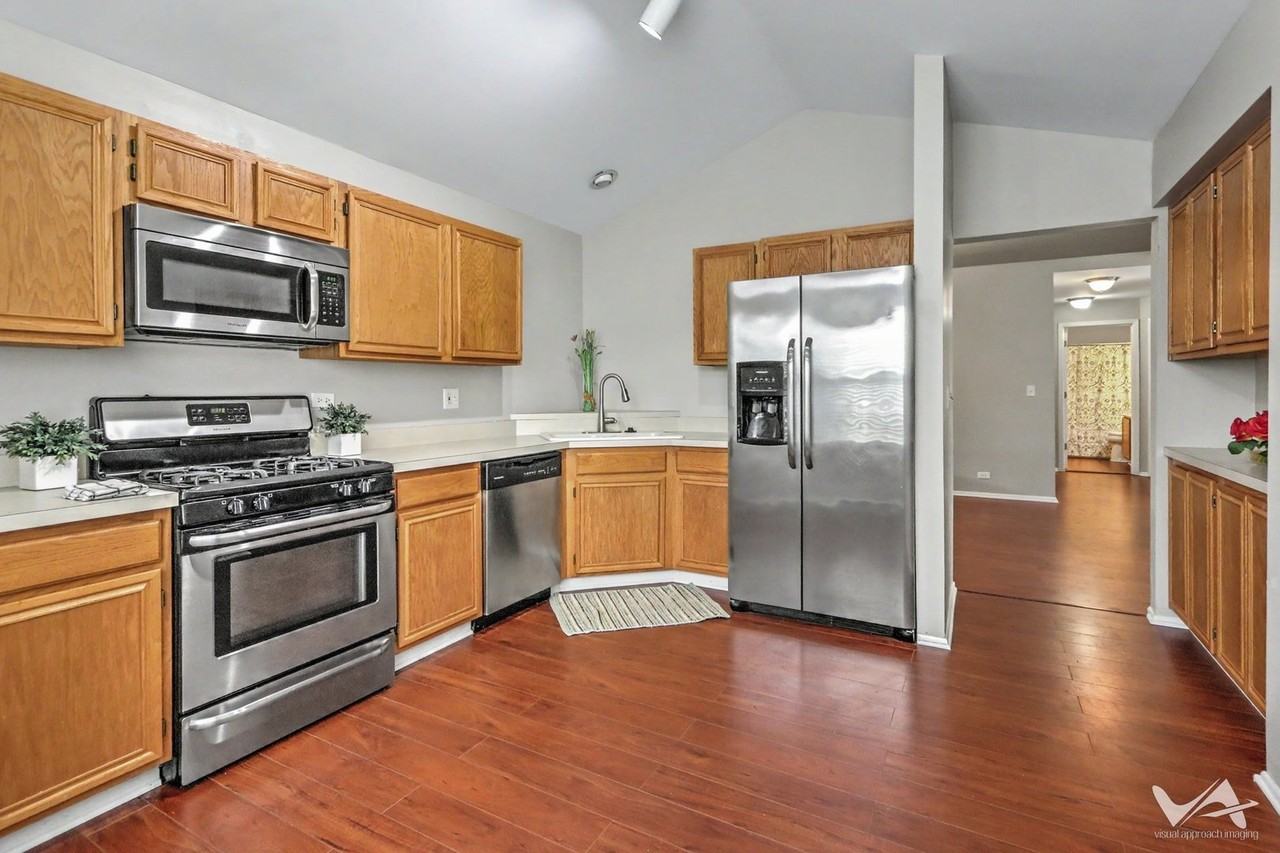 1620 Columbia Cir #2 - Photo 6 of 19