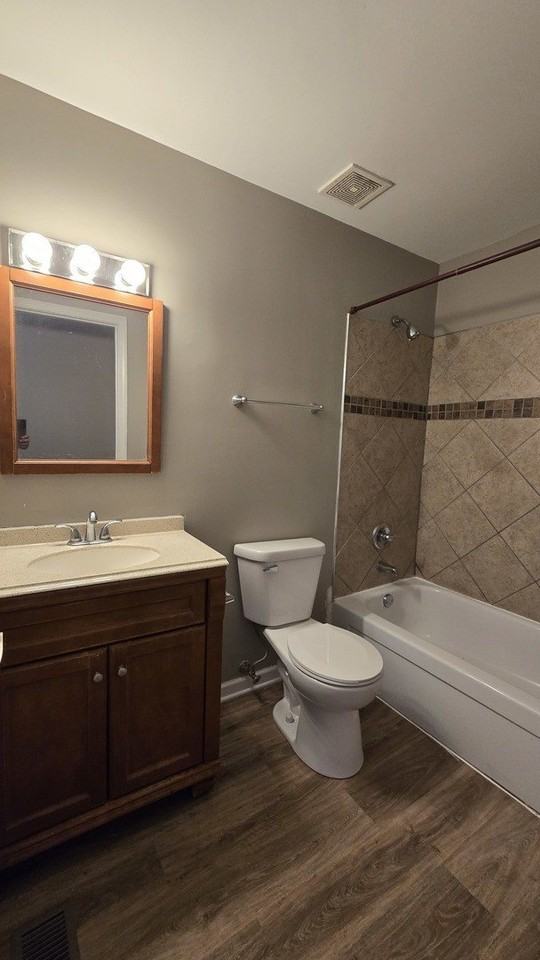 1390 Pebblebeach Dr - Photo 5 of 10