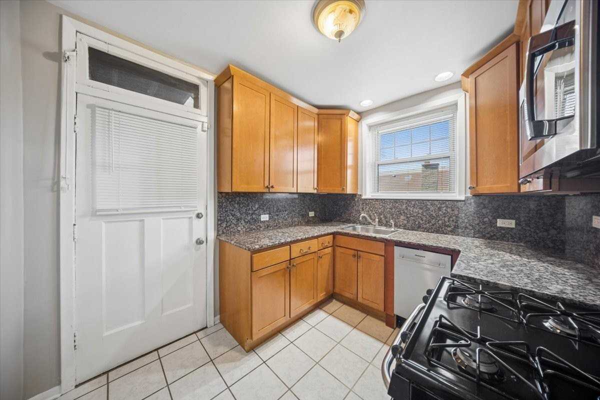 2 S Lincoln Ave #2A - Photo 7 of 17