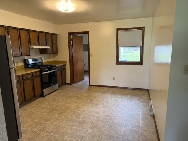 912 Luther Dr #B - Photo 5 of 13