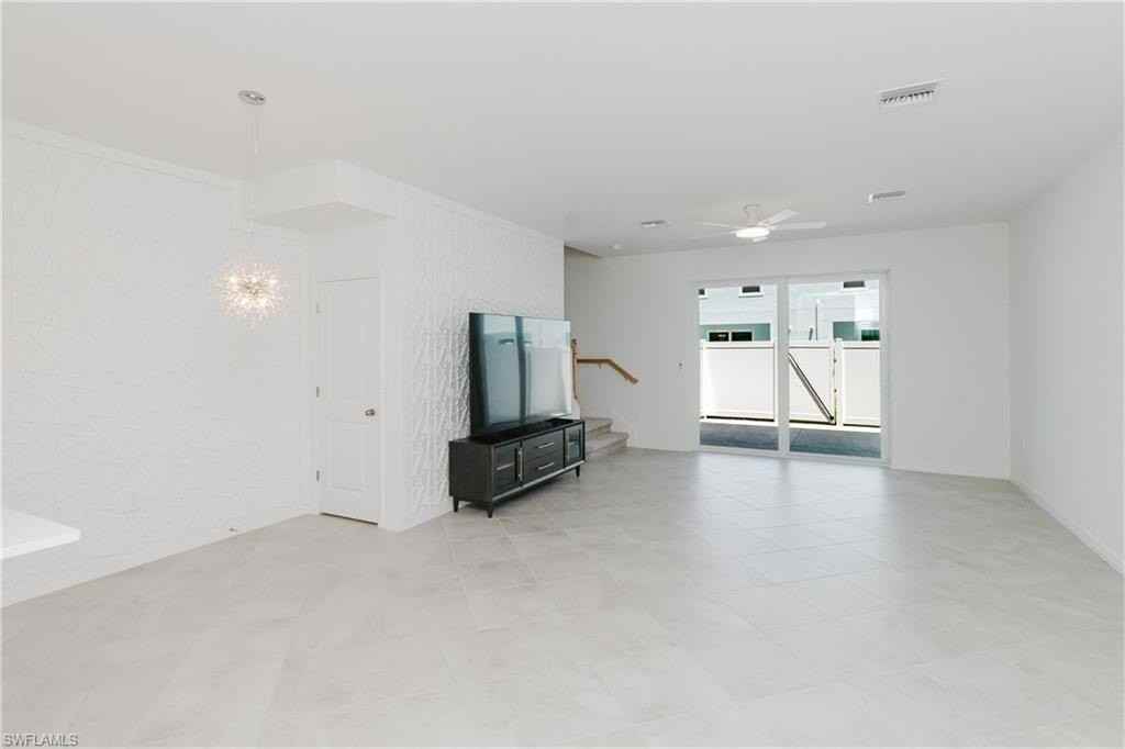 14815 White Pearl Rd - Photo 6 of 50