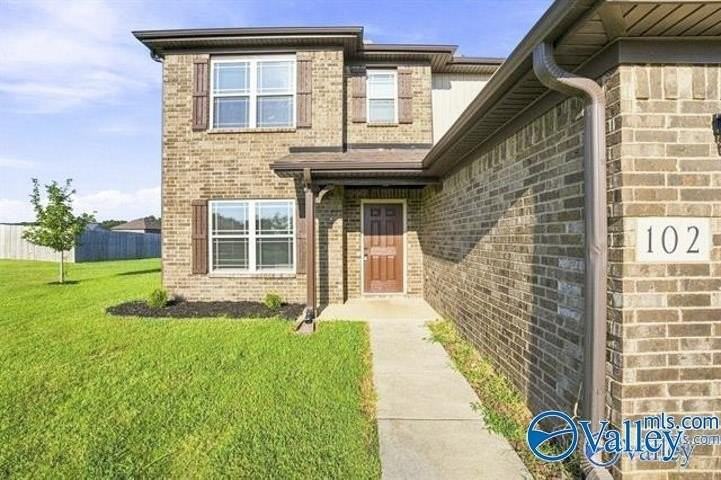 102 Pulley Ln - Photo 3 of 34
