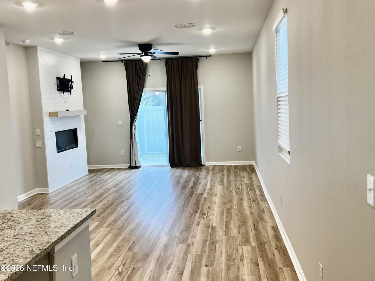 14765 Cashew Ave - Photo 6 of 28