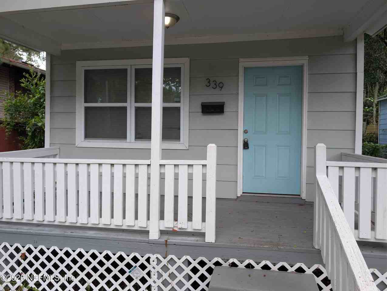 339 Phelps St - Photo 2 of 3