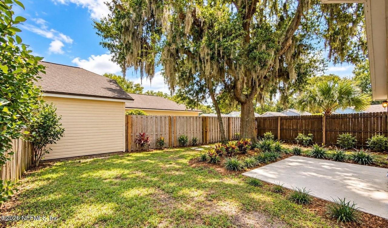 2284 Destine Ln - Photo 6 of 15