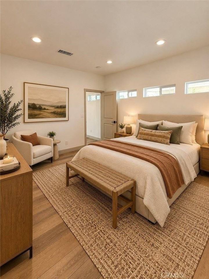 2348 Angelcrest Dr - Photo 5 of 22