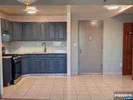 featured image of 2401 Bergenline Ave #6C
