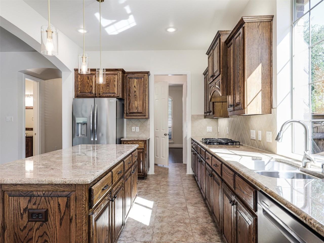 800 Camden Way - Photo 7 of 25