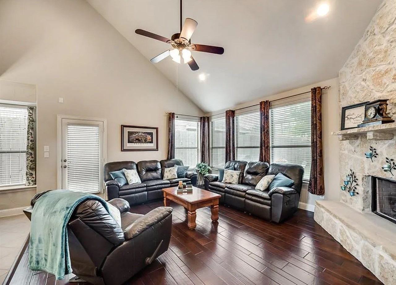 7043 Orion Dr - Photo 6 of 14