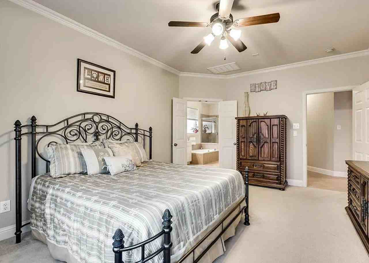 7043 Orion Dr - Photo 7 of 14