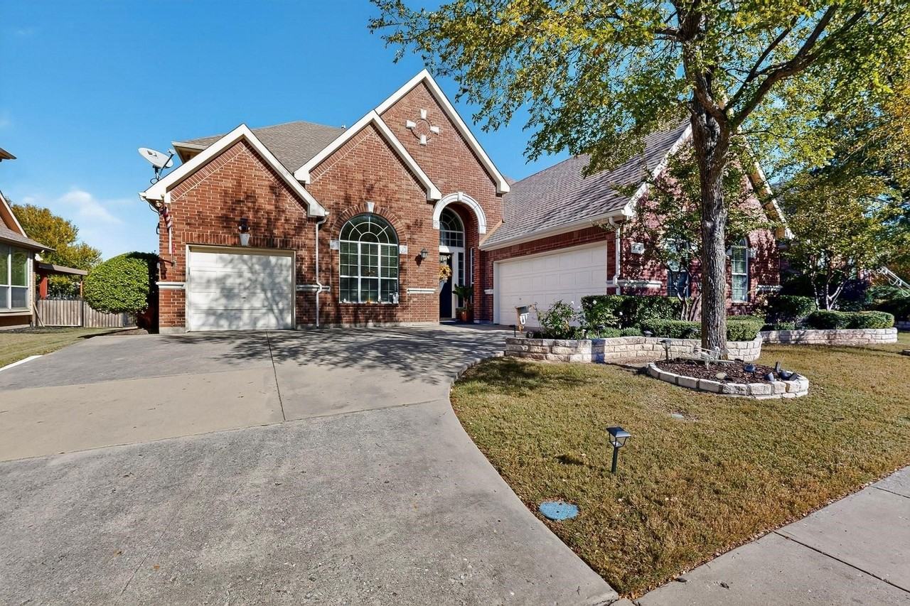 3412 Continental Dr - Photo 3 of 29