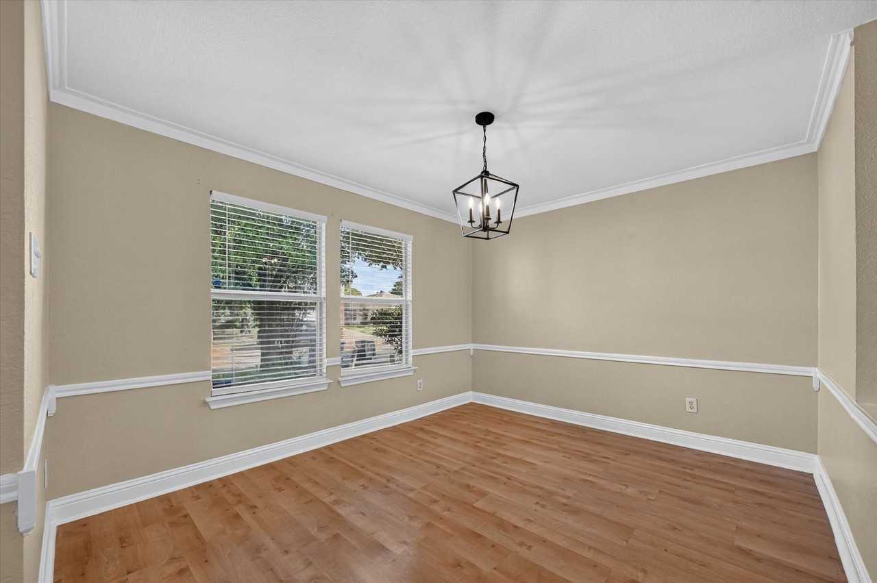 2613 Sundance Dr - Photo 5 of 35