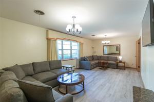 featured image of 2609 Madison Ave