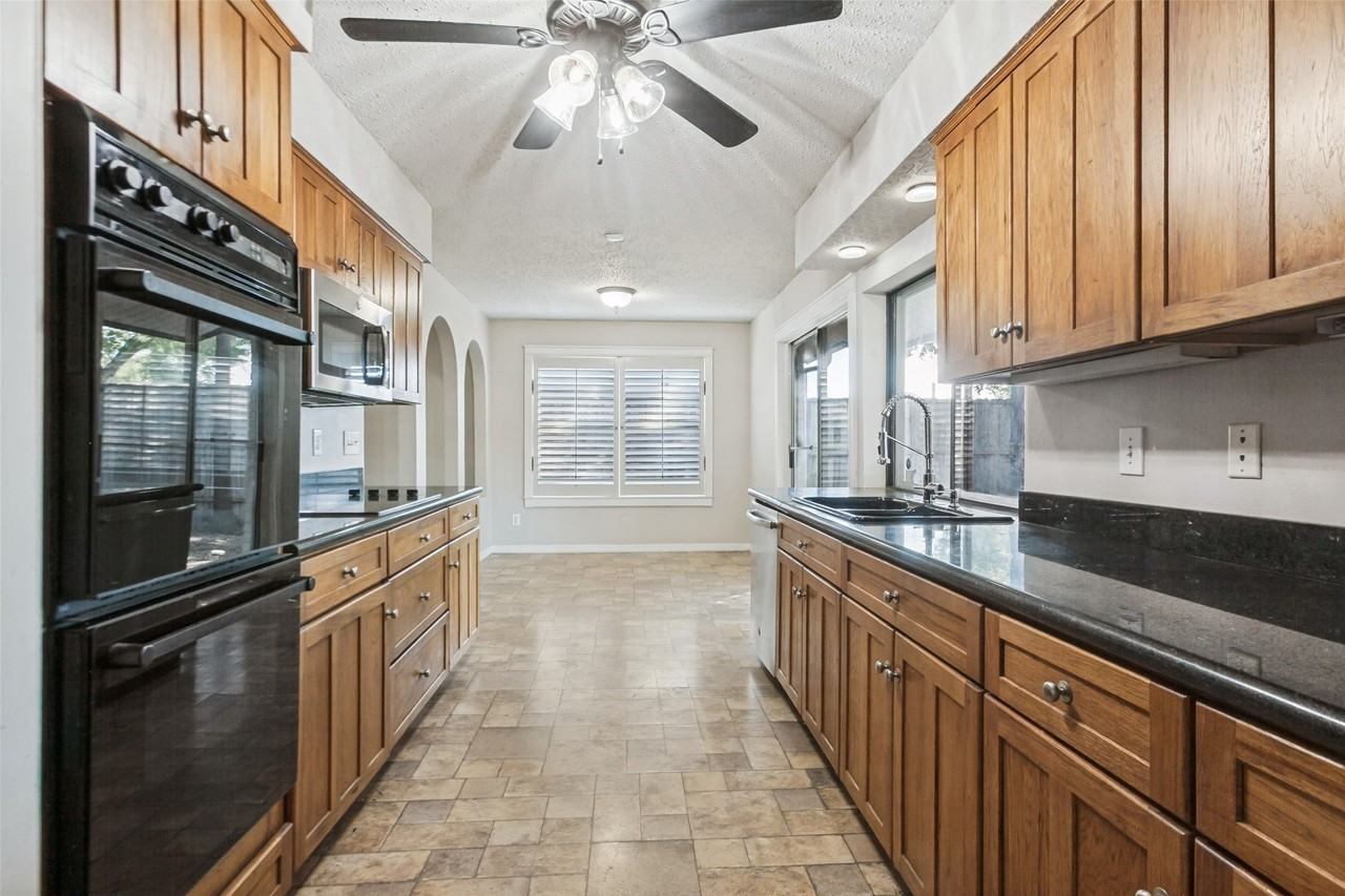 1902 Richland Dr - Photo 5 of 12
