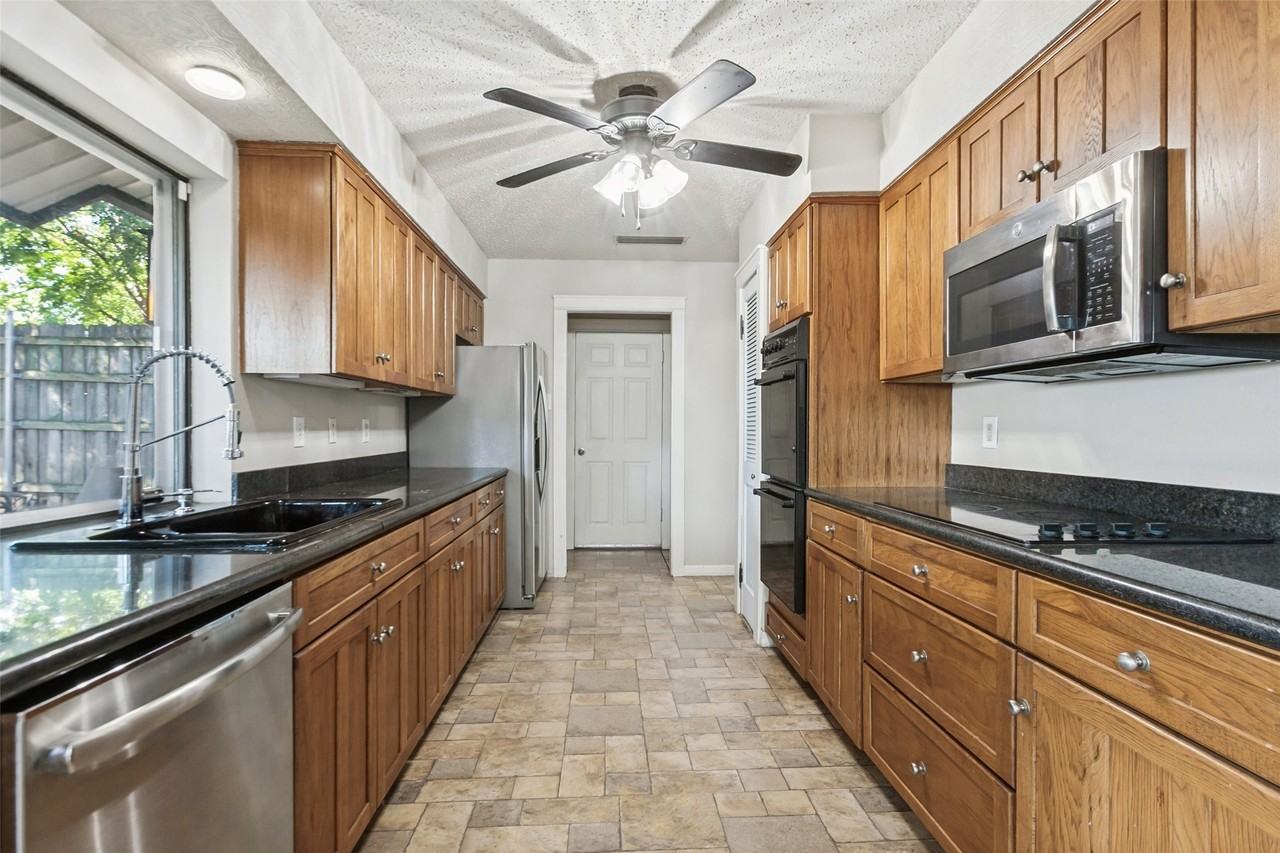 1902 Richland Dr - Photo 6 of 12