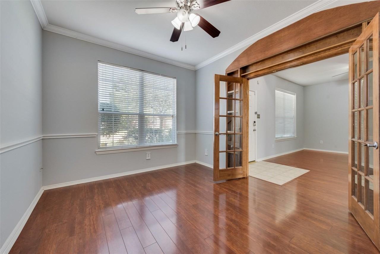 110 Millington Trl - Photo 3 of 26
