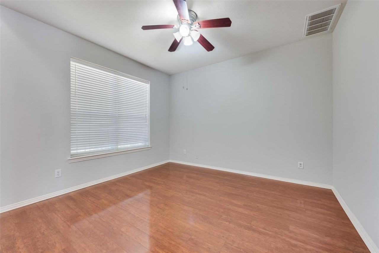 110 Millington Trl - Photo 5 of 26