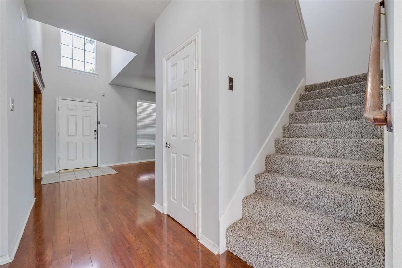 110 Millington Trl - Photo 6 of 26