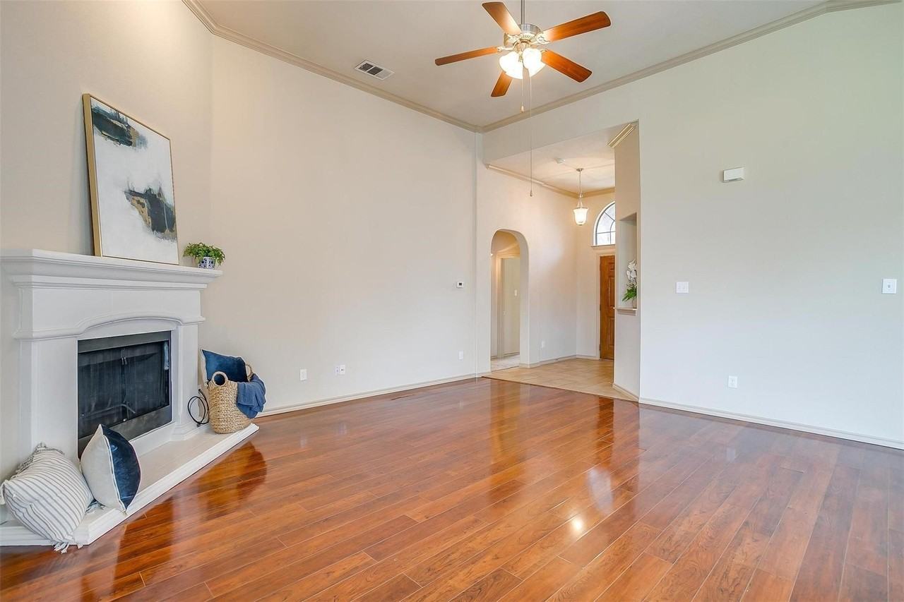 1136 Roping Reins Way - Photo 4 of 30
