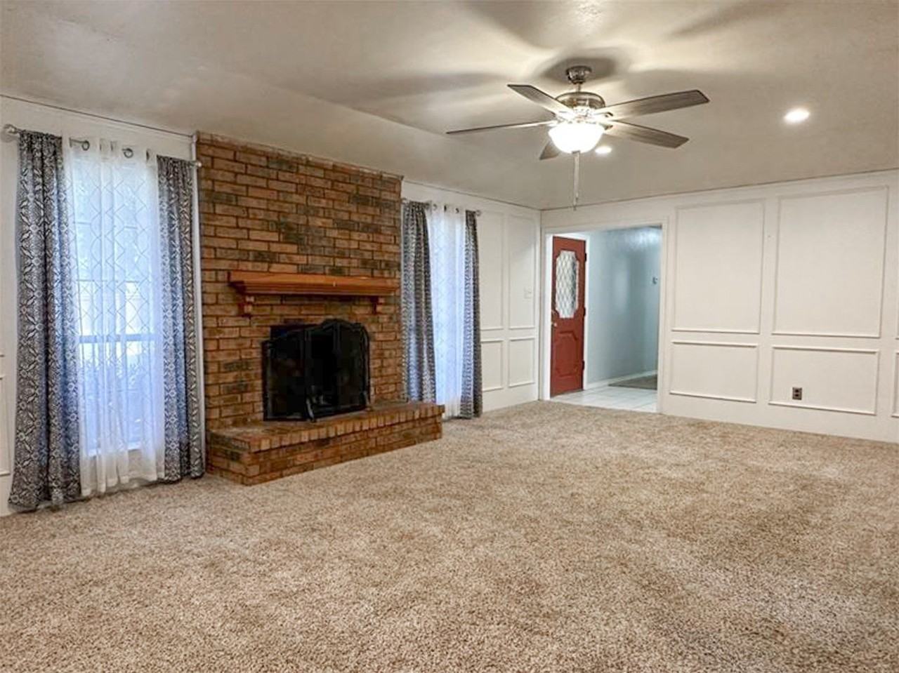 407 Shoretrail Dr - Photo 5 of 17
