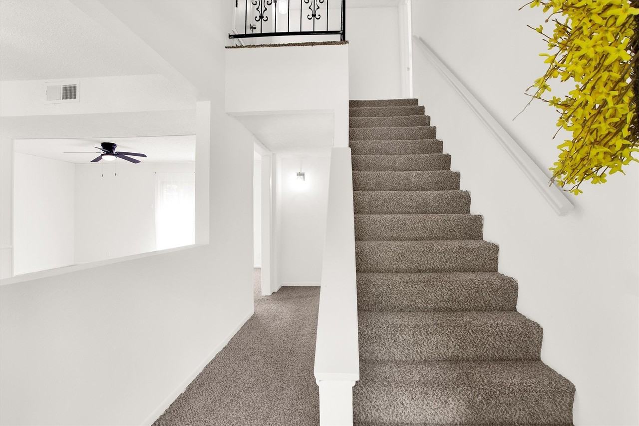 800 Glen Key St - Photo 3 of 21