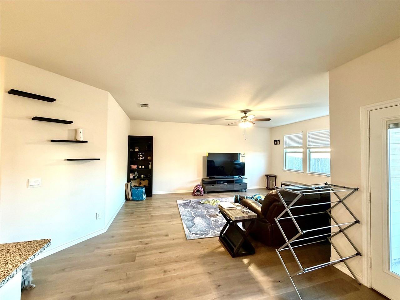 7316 Alfriston Pl - Photo 4 of 33