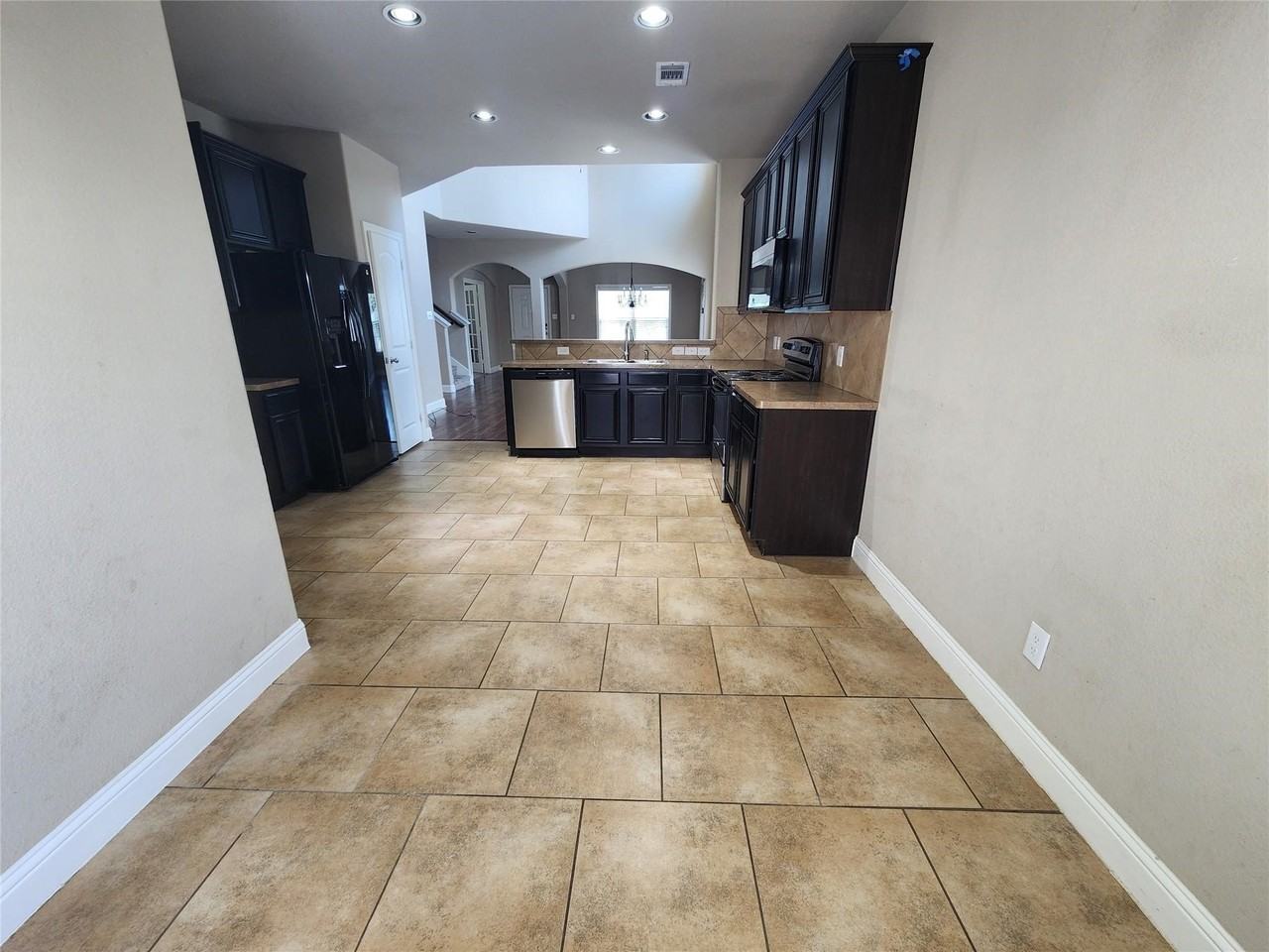 5848 Burgundy Rose Dr - Photo 5 of 14