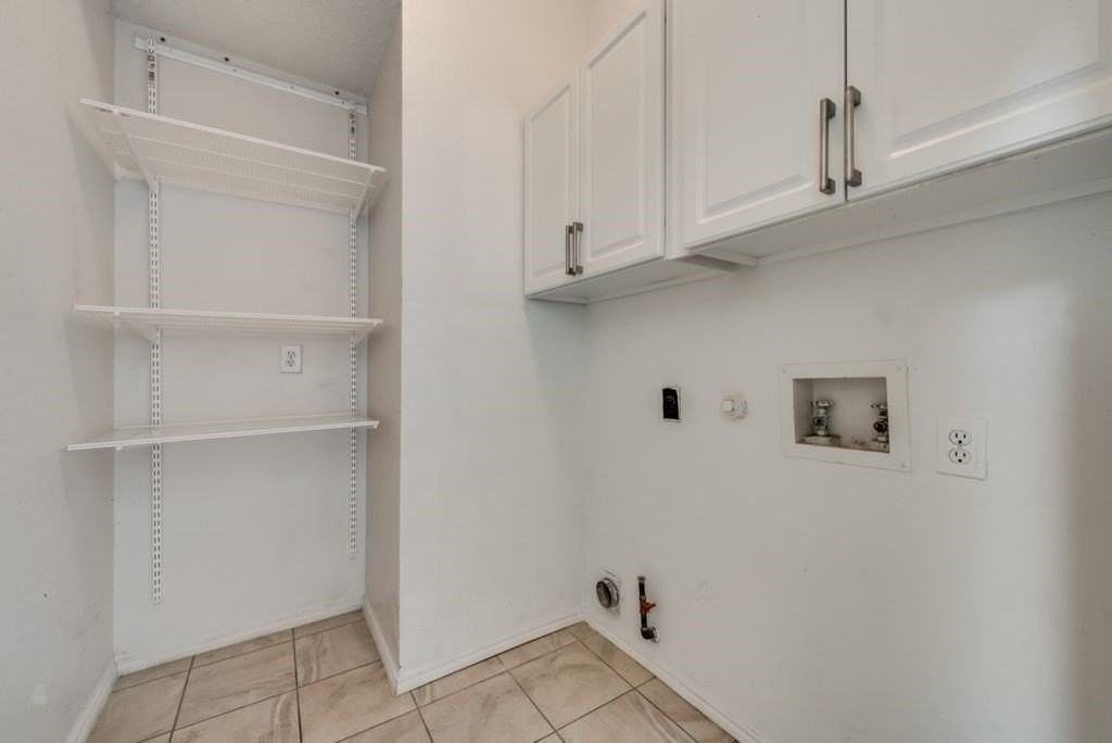 325 Crestview Dr - Photo 7 of 15